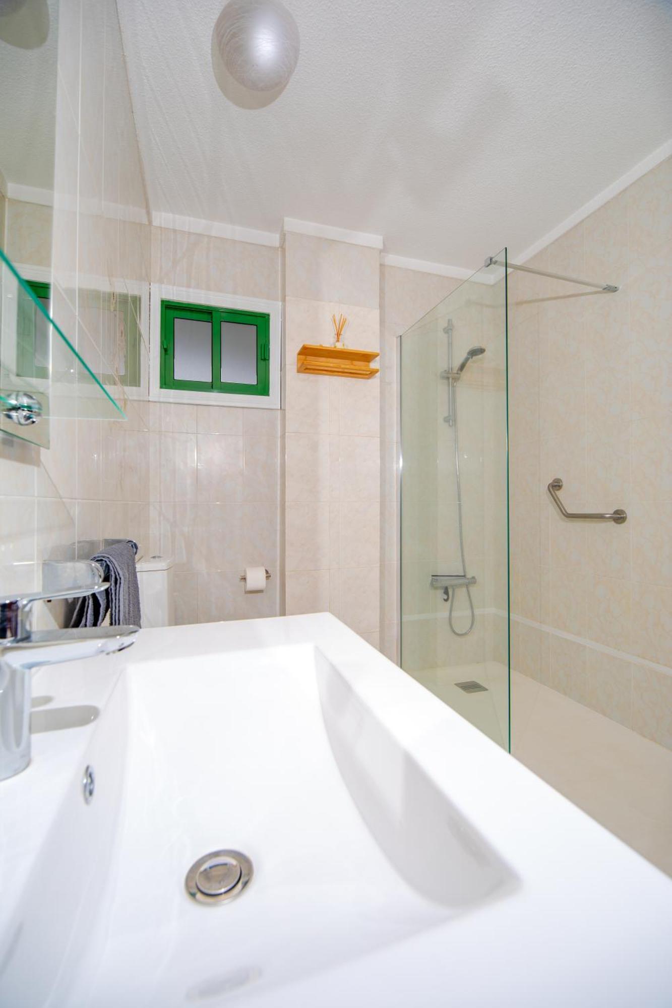 1 Bedroom For 4 People With Pool Puerto De La Cruz Exteriör bild